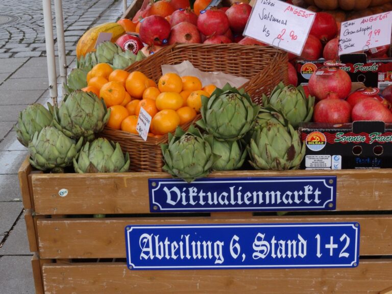 Obst- und Gemüsestand auf dem Viktualienmarkt in München. Foto: Lisa Freudlsperger