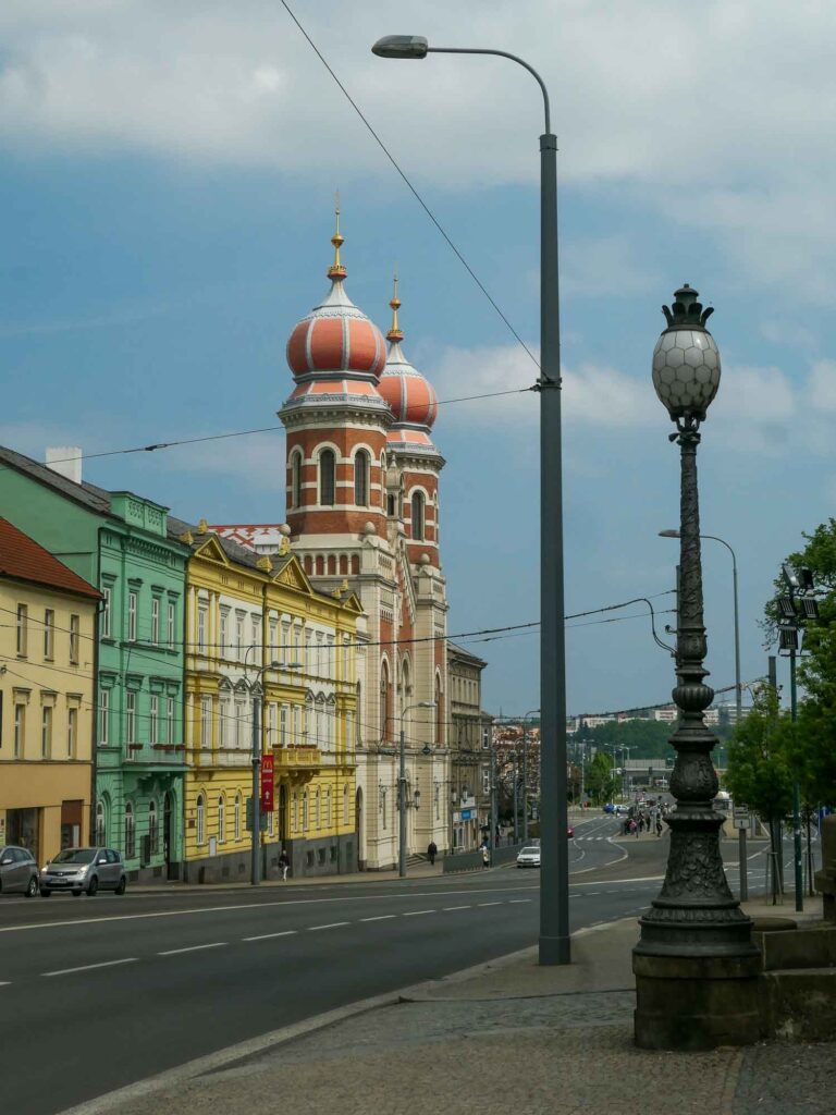 Die Große Synagoge von Pilsen ist heute die drittgrößte Synagoge weltweit. Foto: Lisa Freudlsperger