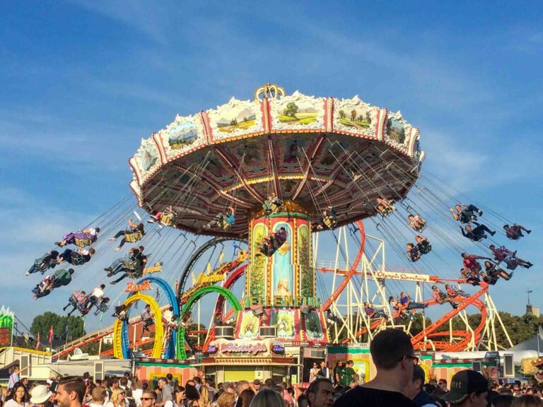 Kettenkarussell auf dem Oktoberfest in München Foto: Lisa Freudlsperger